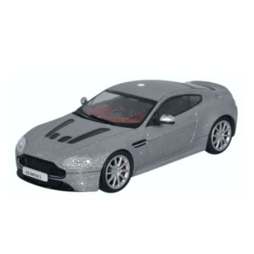 Oxford Diecast Aston Martin V12 Vantage S Lightning Silver - 1:43 Scale (AMVT002)