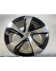 22" BLACK & POLISHED RIGHT HAND ALLOY WHEEL (Bentayga) (36A601025JU)