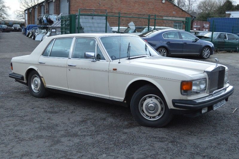 Rolls-Royce Silver Spirit