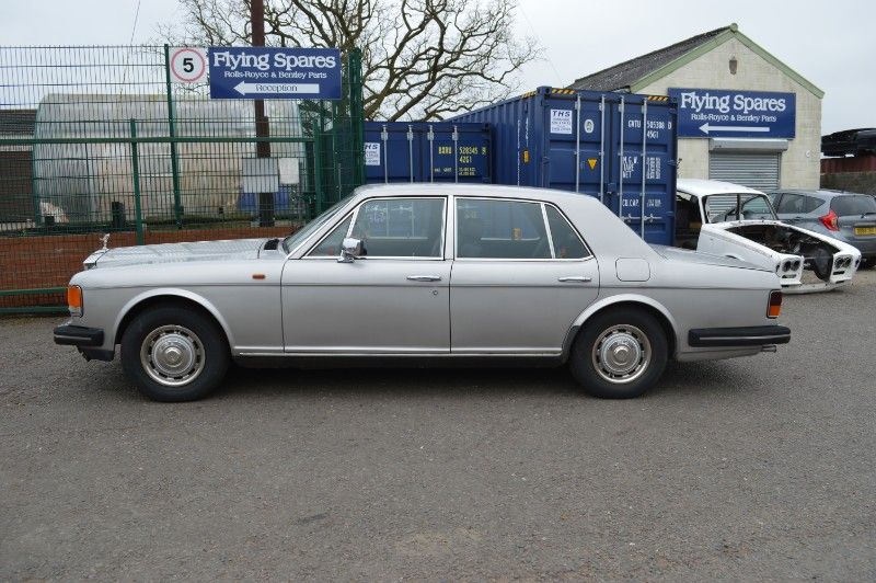 Rolls-Royce Silver Spirit