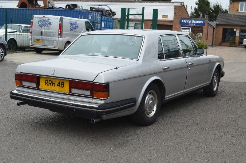 Rolls-Royce Silver Spirit