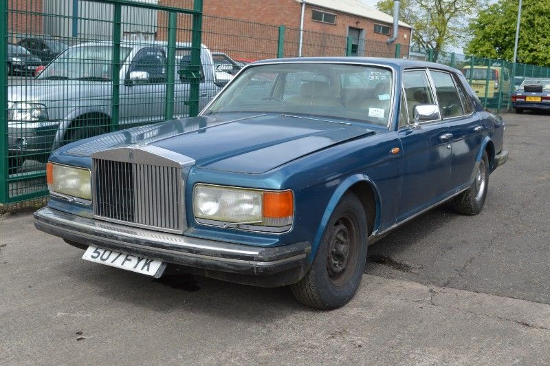 Rolls-Royce Silver Spirit