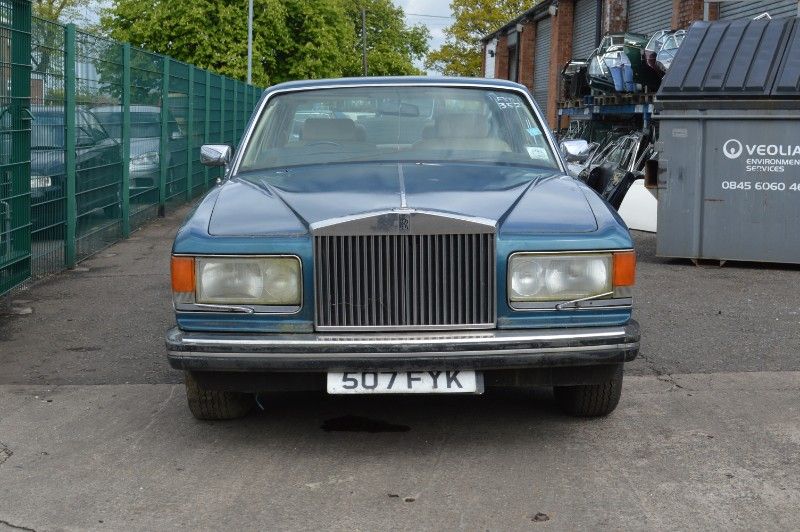 Rolls-Royce Silver Spirit