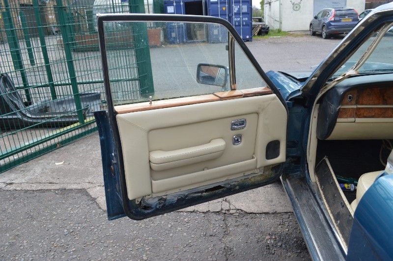 Rolls-Royce Silver Spirit