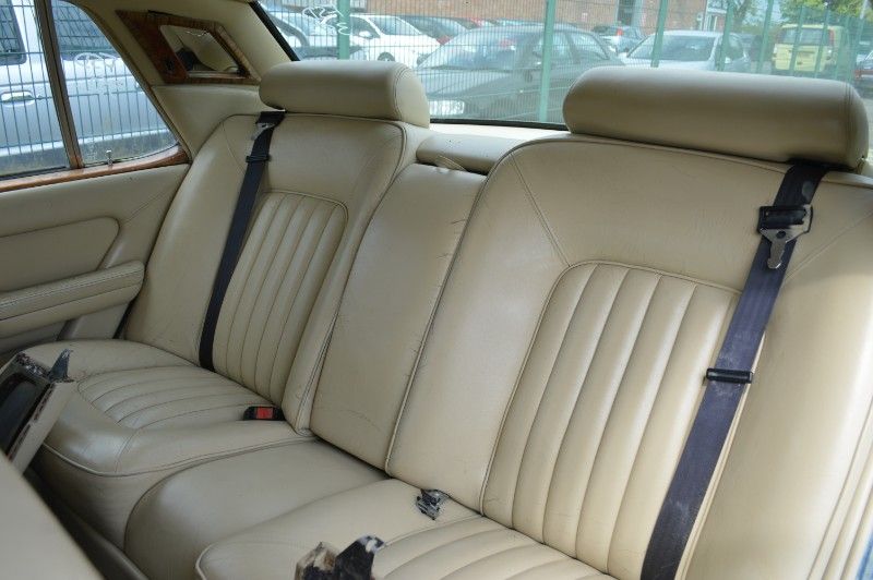 Rolls-Royce Silver Spirit