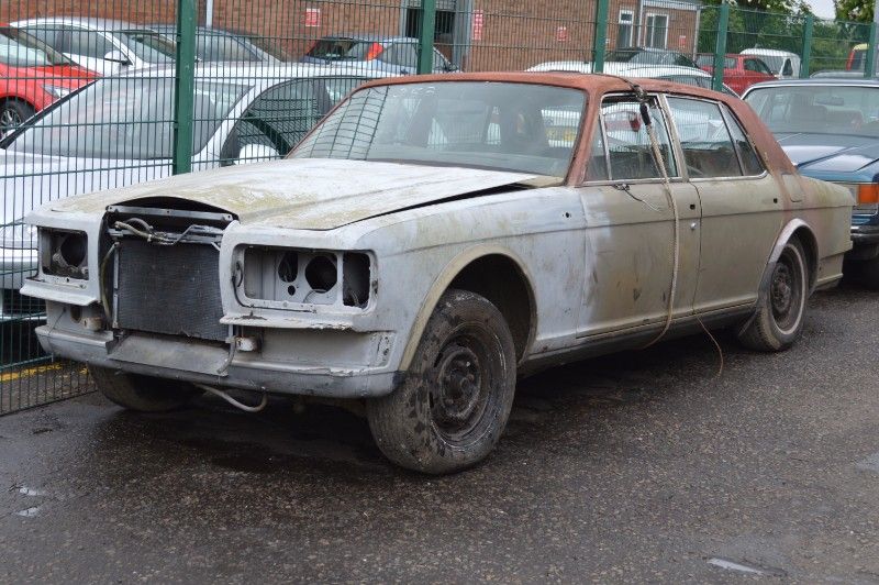 Rolls-Royce Silver Spirit