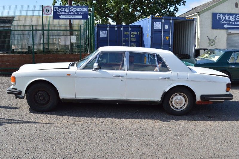 Rolls-Royce Silver Spirit