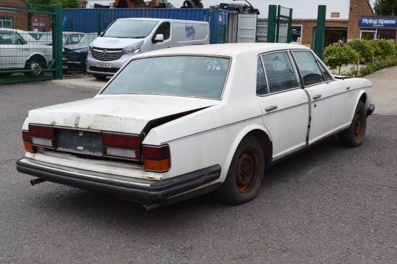 Rolls-Royce Silver Spirit