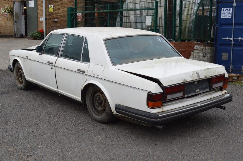 Rolls-Royce Silver Spirit