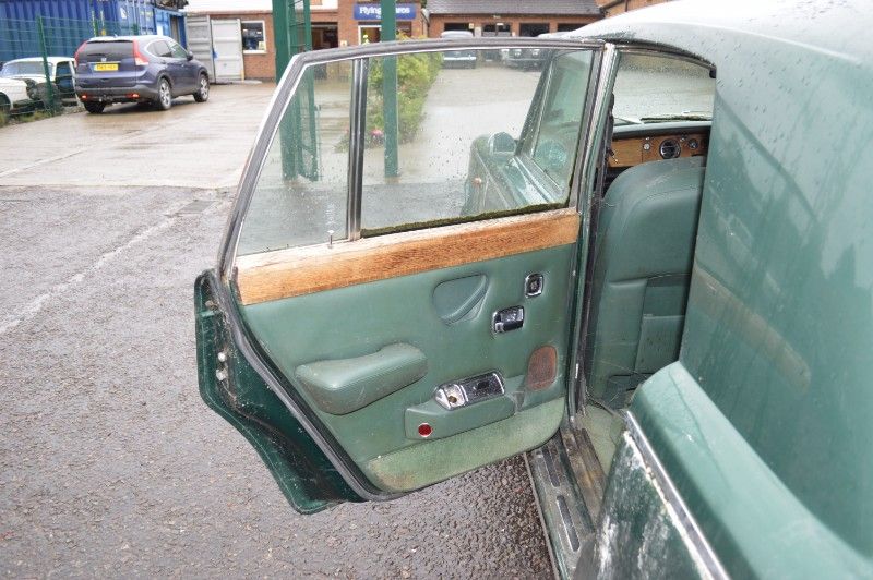 Rolls-Royce Silver Shadow