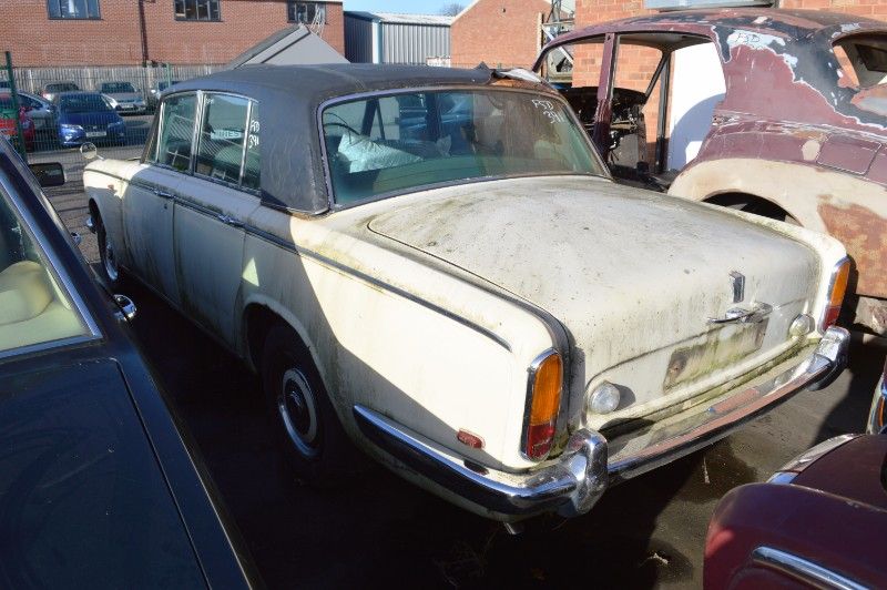 Rolls-Royce Silver Shadow  width=100%