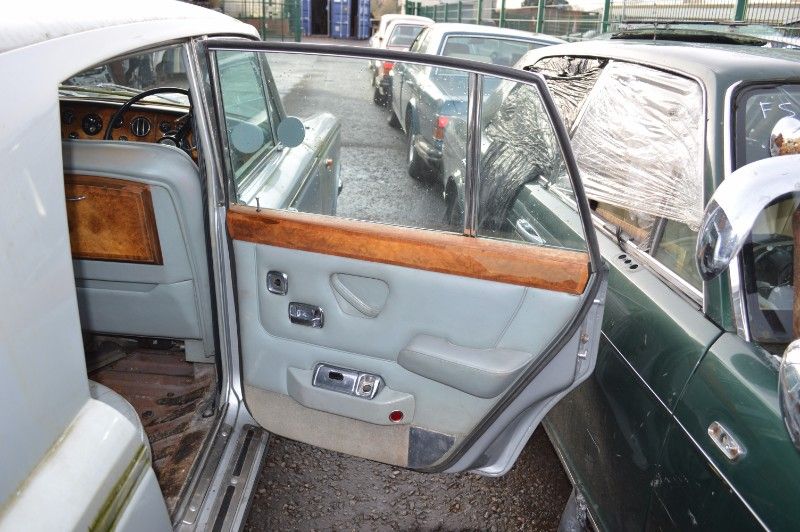 Rolls-Royce Silver Shadow  width=100%