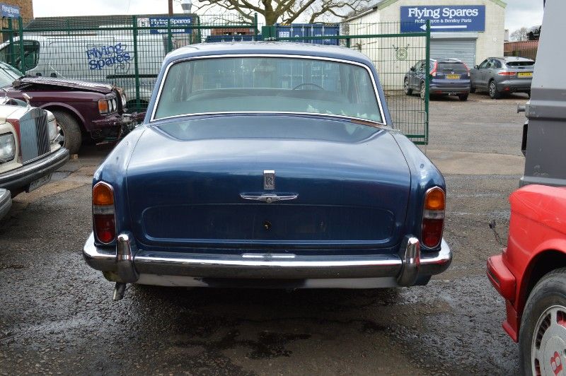 Rolls-Royce Silver Shadow  width=100%