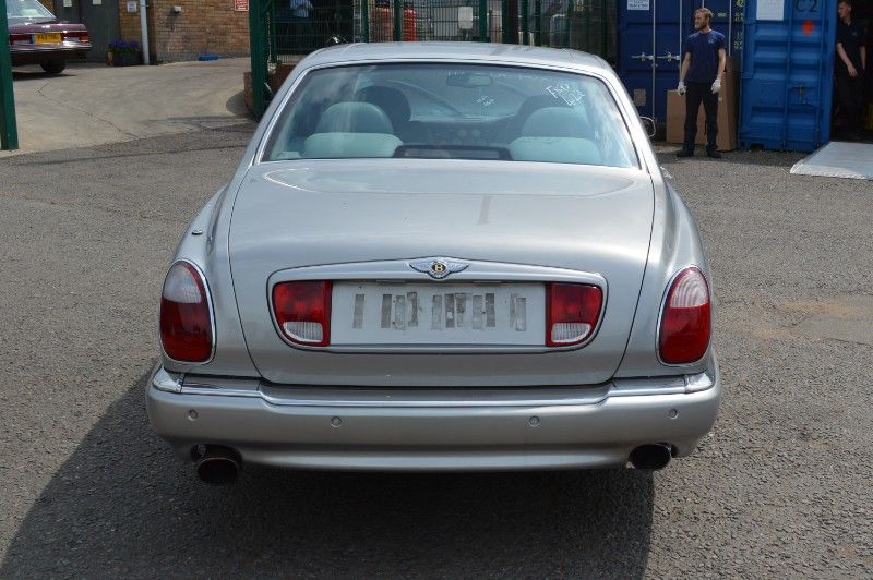 Bentley Arnage Red Label  width=100%