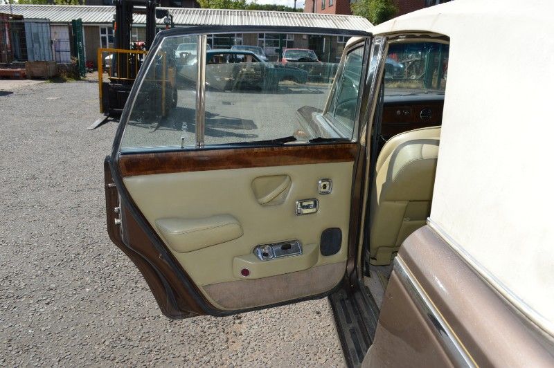 Rolls-Royce Silver Shadow II  width=100%