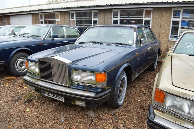 Rolls-Royce Silver Spirit  width=100%