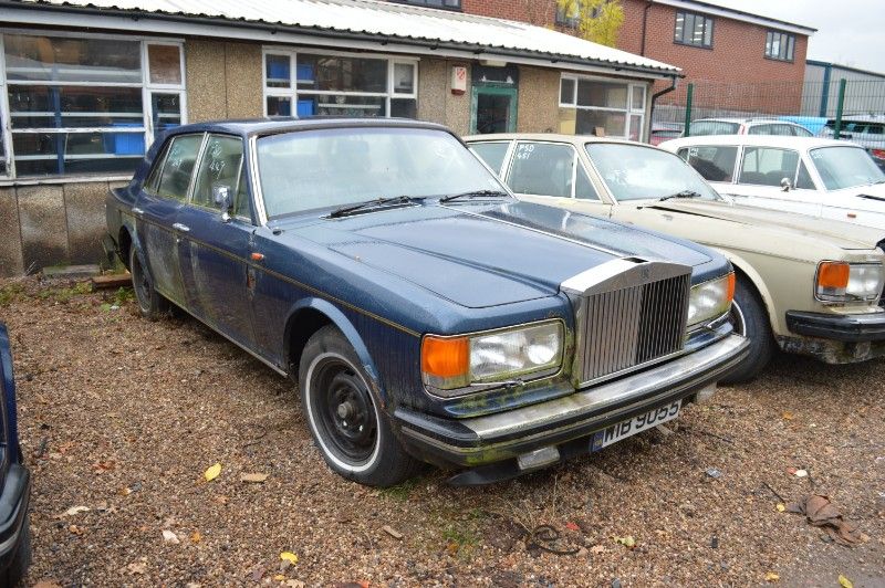 Rolls-Royce Silver Spirit  width=100%