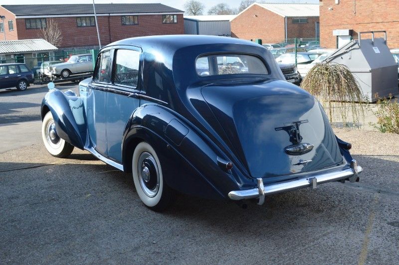 Bentley R-Type