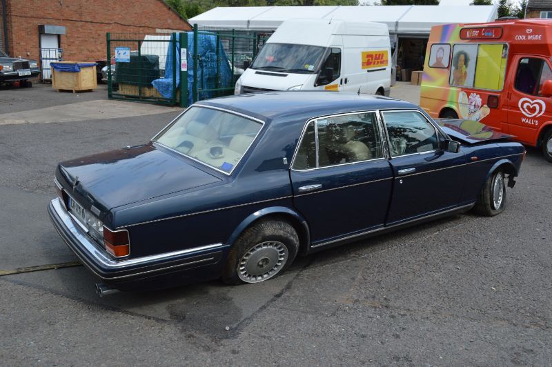 Rolls-Royce Silver Spur  width=100%