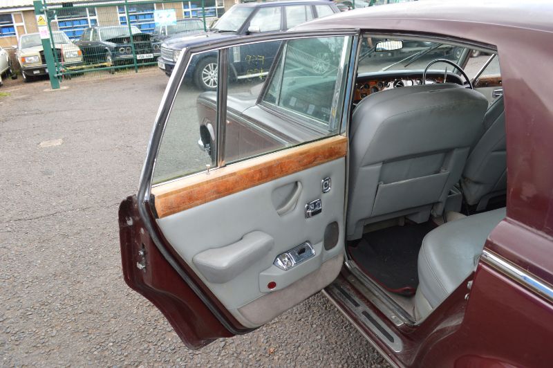 Rolls-Royce Silver Shadow  width=100%