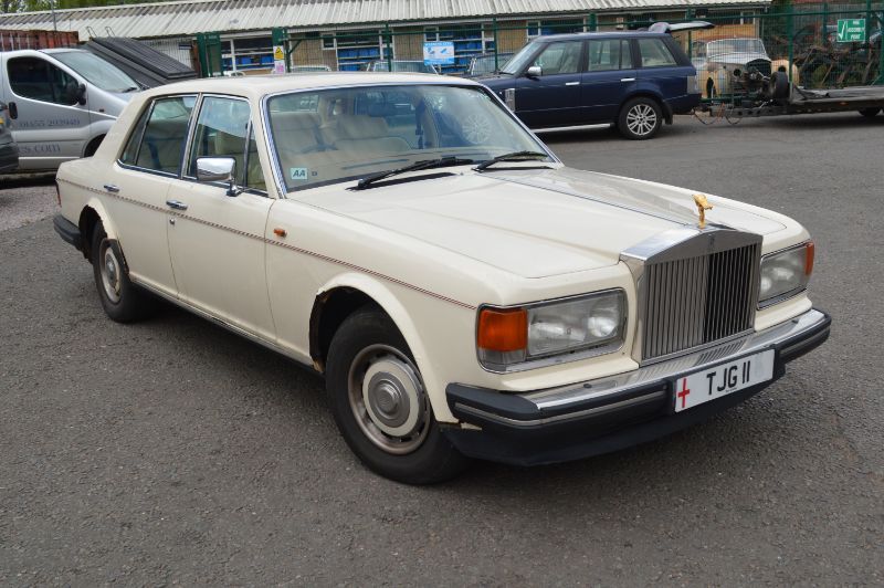 Rolls-Royce Silver Spirit  width=100%