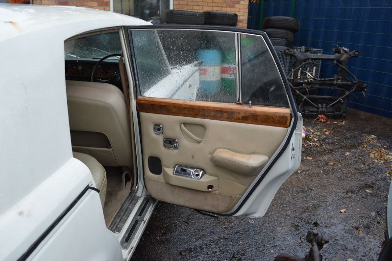 Rolls-Royce Silver Shadow  width=100%