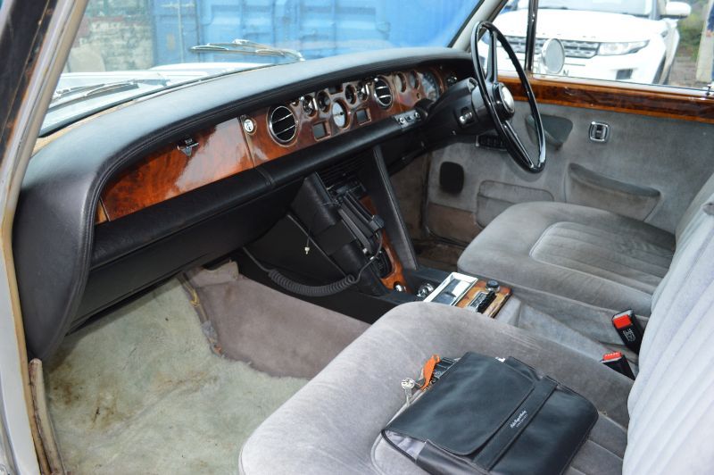 Rolls-Royce Silver Shadow LWB  width=100%