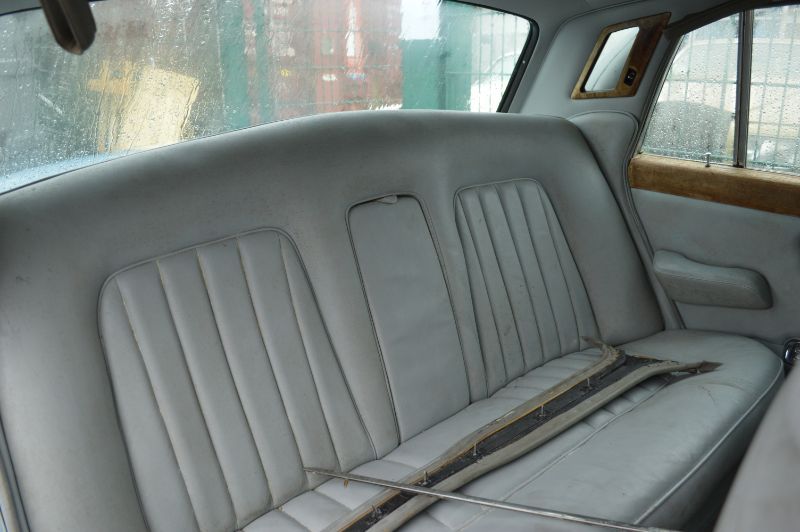 Rolls-Royce Silver Shadow  width=100%