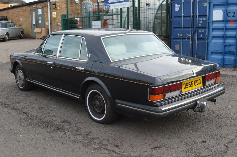 Rolls-Royce Silver Spirit  width=100%